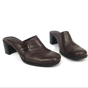 clarks mules clearance
